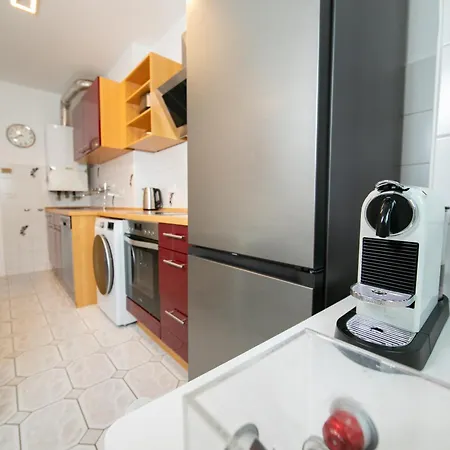 Apartment Bright - Zentral Mit Kueche - 65 Sqm - Messe *